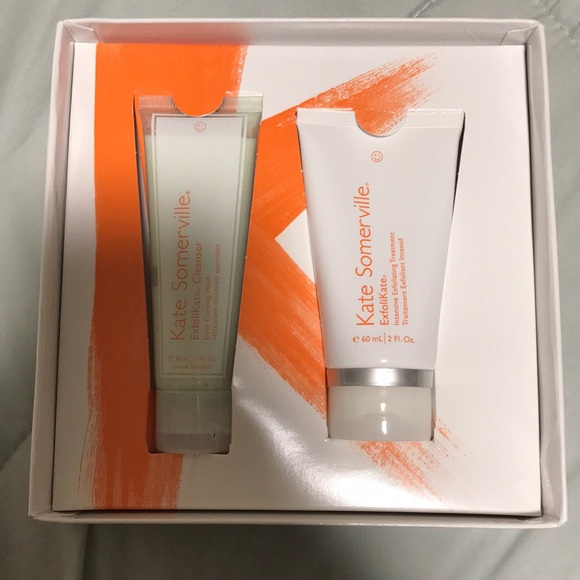 Brand new in box Kate Somerville holiday gift set - Picture 3 of 6